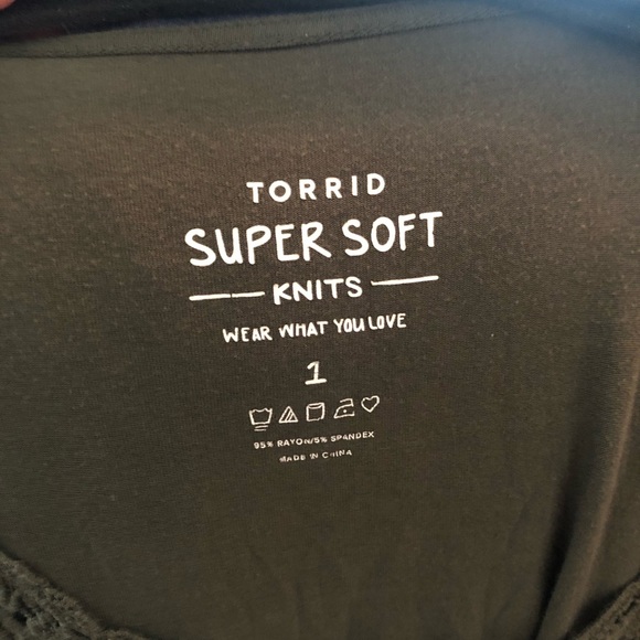 Olive super soft torrid t shirt - Picture 3 of 3